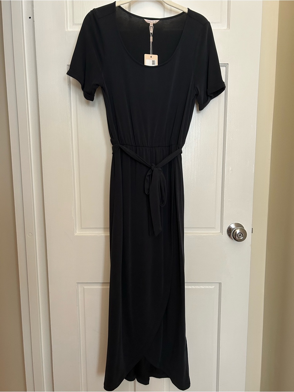 ESQUALO Black Scoop-Neck Short Sleeve Tie-Waist Maxi Dress